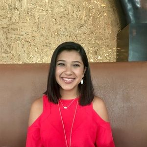 Meet your Posher, Kayla